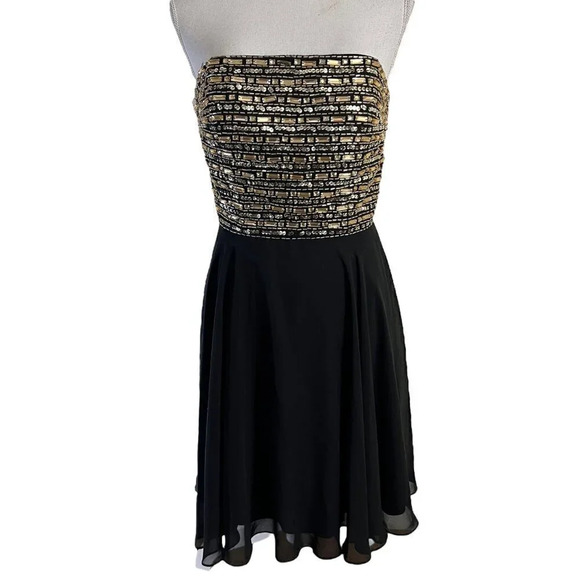 Aqua Strapless Beaded Sequins Dress Size 8 Short Lace Up Backside Black and Gold - Picture 1 of 12